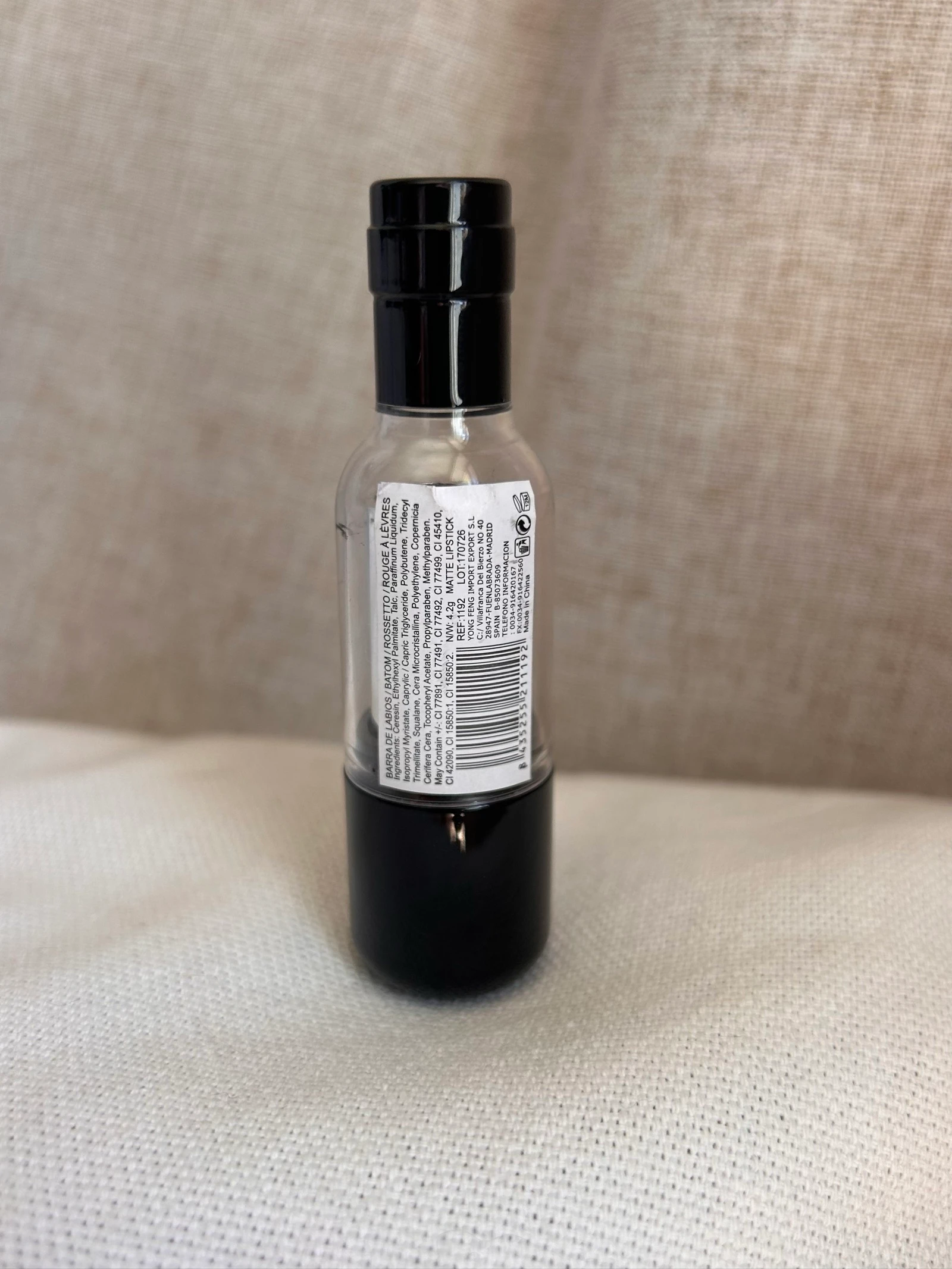 YES LOVE Matte Lipstick - Bottle Shape (Max Shade) – photo 4